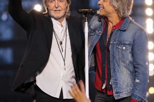 THE ENTIRE CONCERT CHANGED” — Bon Jovi’s Surprise Guest Left Fans In D...